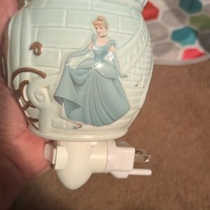 Scentsy Cinderella Blue Nightlight Warmer